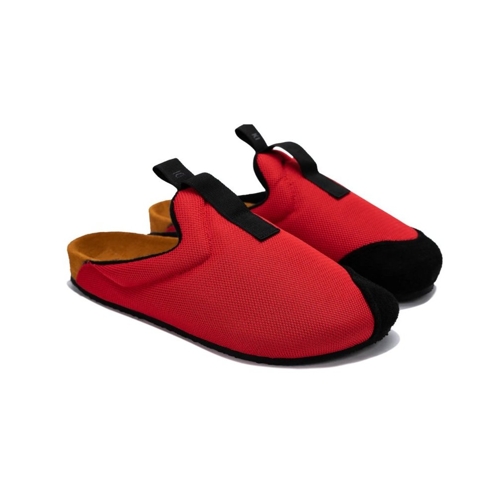 NWT Clearweather Bantha 2.0 Red Slip On - Picture 3 of 3